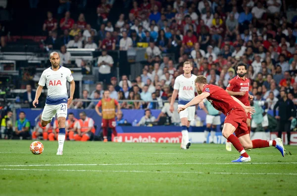 Madrid, Spanje-01 mei 2019: Lucas Moura-speler tijdens de UEFA — Stockfoto