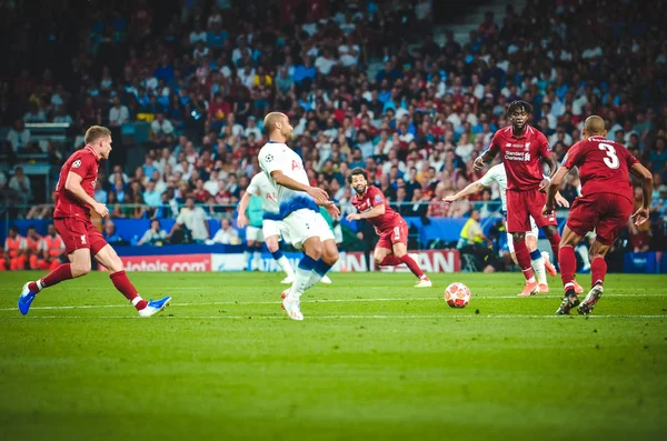 Madrid, Spanje-01 mei 2019: Lucas Moura-speler tijdens de UEFA — Stockfoto