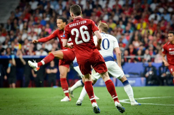 Madrid, Espanha - 01 MAIO 2019: Andrew Robertson jogador durante o — Fotografia de Stock