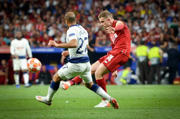 Madrid, Espagne - 01 MAI 2019 : Lucas Moura et Jordan Henderson du — Photo