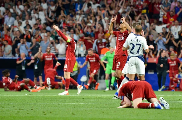 Madrid, Espanha - 01 MAIO 2019: os jogadores de futebol de Liverpool celebram — Fotografia de Stock