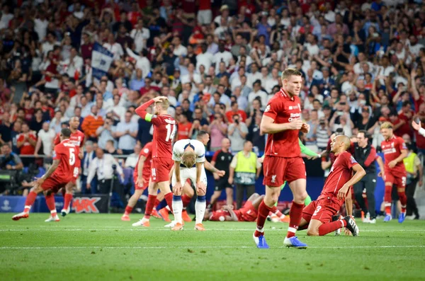 Madrid, Espanha - 01 MAIO 2019: os jogadores de futebol de Liverpool celebram — Fotografia de Stock