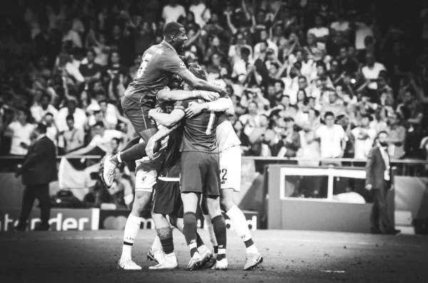 스페인 마드리드 - 01 May 2019: 리버풀 선수들이 자신의 경기를 축하합니다. — 스톡 사진