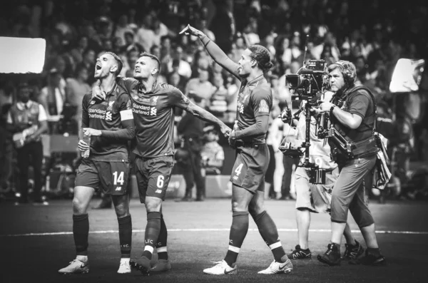 Madrid, Spain - 01 MAY 2019: Liverpool players celebrate their w — Stock Photo, Image