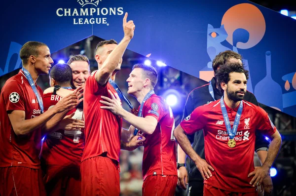 Madrid, España - 01 MAYO 2019: Jugadores de Liverpool celebran su w —  Fotos de Stock