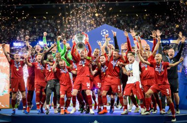 Madrid, İspanya - 01 Mayıs 2019: Liverpool oyuncuları w kutlamak