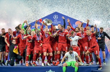 Madrid, İspanya - 01 Mayıs 2019: Liverpool oyuncuları w kutlamak