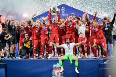Madrid, İspanya - 01 Mayıs 2019: Liverpool oyuncuları w kutlamak