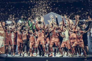 Madrid, İspanya - 01 Mayıs 2019: Liverpool oyuncuları w kutlamak