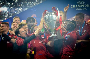 Madrid, İspanya - 01 Mayıs 2019: Liverpool oyuncuları w kutlamak