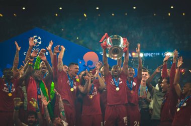 Madrid, İspanya - 01 Mayıs 2019: Liverpool oyuncuları w kutlamak