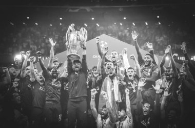 Madrid, İspanya - 01 Mayıs 2019: Liverpool oyuncuları w kutlamak