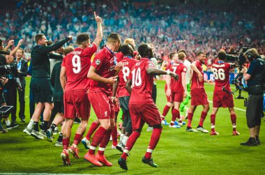 Madrid, İspanya - 01 Mayıs 2019: Liverpool oyuncuları w kutlamak