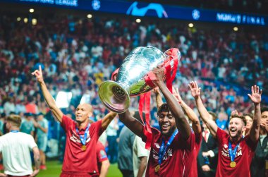 Madrid, İspanya - 01 Mayıs 2019: Divock Origi galibiyetini kutladı