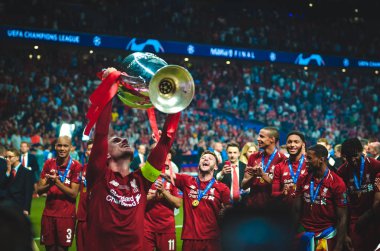 Madrid, İspanya - 01 Mayıs 2019: Jordan Henderson galibiyeti kutladı 