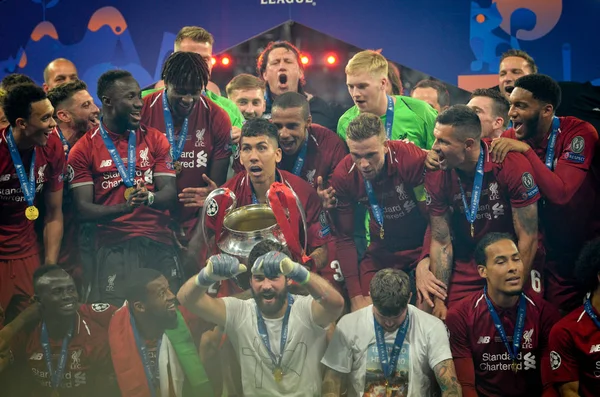 Madrid, España - 01 MAYO 2019: Jugadores de Liverpool celebran su w —  Fotos de Stock