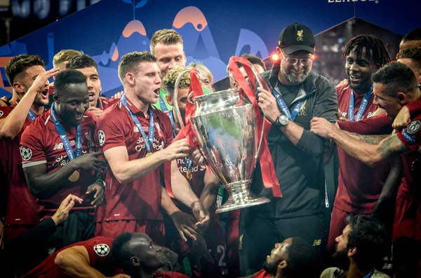 Madrid, Espagne - 01 MAI 2019 : Les joueurs de Liverpool fêtent leur w — Photo