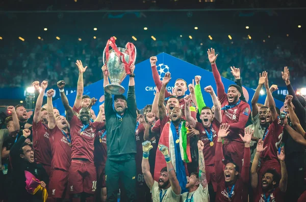 Madrid, Spain - 01 MAY 2019: Liverpool players celebrate their w — Stock Photo, Image