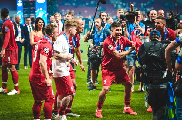 Madrid, Spanje-01 mei 2019: Roberto Firmino vieren hun overwinning — Stockfoto