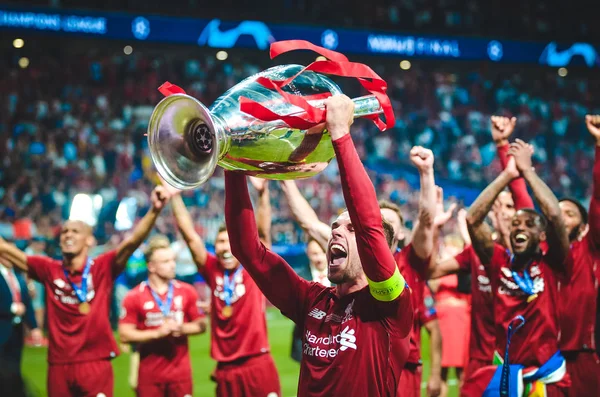 Madrid, Espanha - 01 MAIO 2019: Jordânia Henderson celebra vitória — Fotografia de Stock
