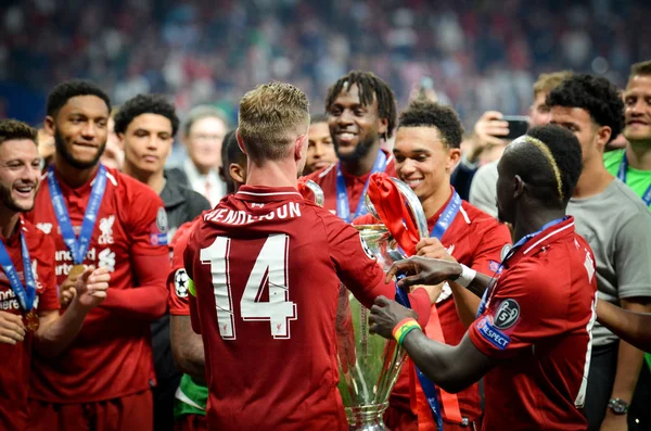 Madrid, Espanha - 01 MAIO 2019: Jordânia Henderson celebra vitória — Fotografia de Stock