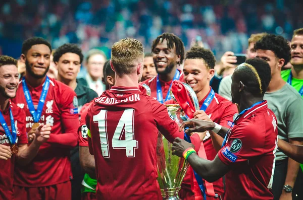 Madryt, Hiszpania-01 maj 2019: Jordan Henderson świętować wygraną — Zdjęcie stockowe