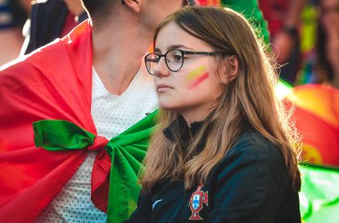 Porto, Portuglal - 09 Haziran 2019: Portekizli taraftarlar ve seyirciler
