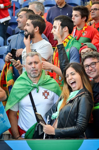 PORTO, PORTOGLALLO - 09 giugno 2019: tifosi e spettatori portoghesi — Foto Stock