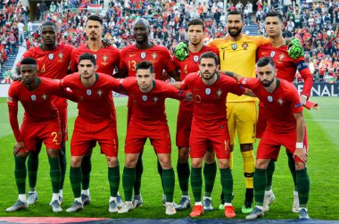Porto, Portuglal - 09 Haziran 2019: Çizgi ve kompozisyon