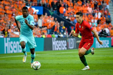 Porto, Portuglal - 09 Haziran 2019: Raphael Guerreiro ve Denzel 