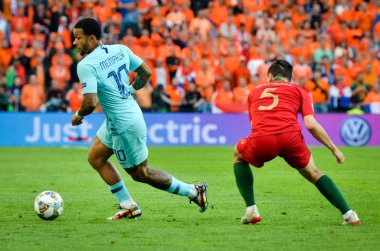 Porto, Portuglal - 09 Haziran 2019: Raphael Guerreiro ve Memphis