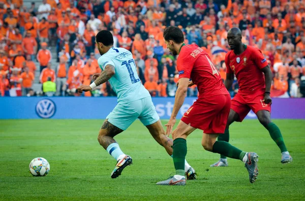Porto, Portuglal - 09 Haziran 2019: Ruben Dias ve Bernardo Silva 