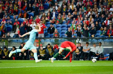 Porto, Portuglal - 09 Haziran 2019: Cristiano Ronaldo ve Matthijs