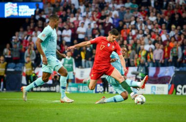 Porto, Portuglal - 09 Haziran 2019: Steven Bergwijn ve Goncalo Gu