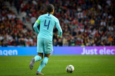 Porto, Portuglal - 09 Haziran 2019: Virgil van Dijk oyuncu sırasında 