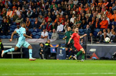 Porto, Portuglal - 09 Haziran 2019: Rafa Silva ve Denzel Dumfrie