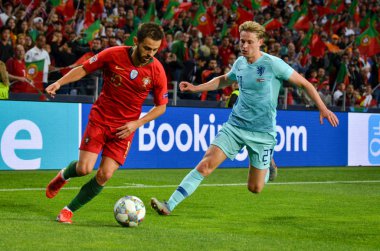 Porto, Portuglal - 09 Haziran 2019: Frenkie de Jong ve Bernardo S