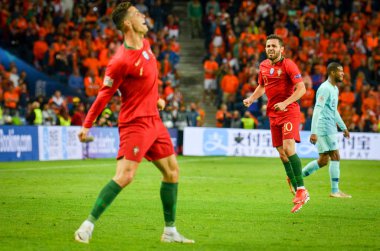 Porto, Portuglal - 09 Haziran 2019: Cristiano Ronaldo ve Bernardo
