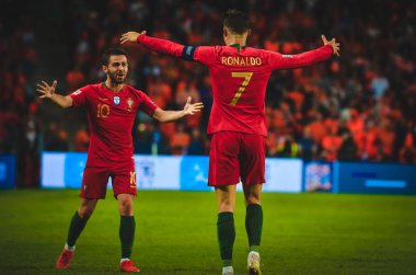 Porto, Portuglal - 09 Haziran 2019: Cristiano Ronaldo ve Bernardo