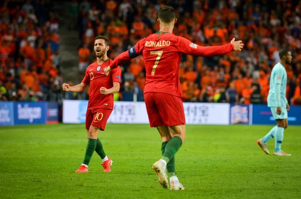 Porto, Portuglal-juni 09, 2019: Cristiano Ronaldo och Bernardo — Stockfoto