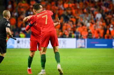 Porto, Portuglal - 09 Haziran 2019: Cristiano Ronaldo ve Bernardo