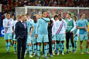Porto, Portuglal - 09 Haziran 2019: Teknik Direktör Ronald Koeman ve Nether