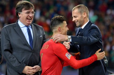 Porto, Portuglal - 09 Haziran 2019: Cristiano Ronaldo altın madalya aldı
