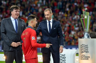 Porto, Portuglal - 09 Haziran 2019: Cristiano Ronaldo altın madalya aldı