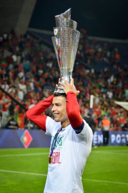 Porto, Portuglal - 09 Haziran 2019: Cristiano Ronaldo oyuncuları