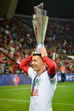 Porto, Portuglal - 09 Haziran 2019: Cristiano Ronaldo oyuncuları