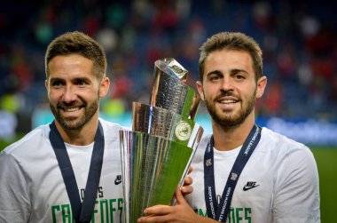 Porto, Portuglal - 09 Haziran 2019: Joao Moutinho ve Bernardo Sil