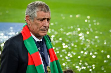 Porto, Portuglal - 09 Haziran 2019: Teknik Direktör Fernando Santos kutlama