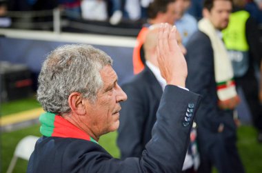 Porto, Portuglal - 09 Haziran 2019: Teknik Direktör Fernando Santos kutlama