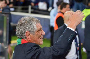 Porto, Portuglal - 09 Haziran 2019: Teknik Direktör Fernando Santos kutlama
